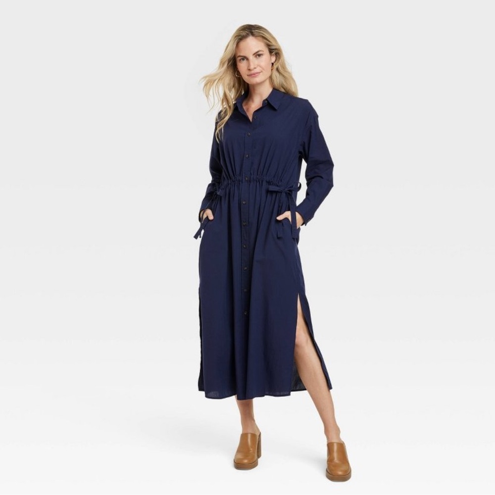 Universal Thread long sleeved cinch waist shirt dress. Navy SIZE S